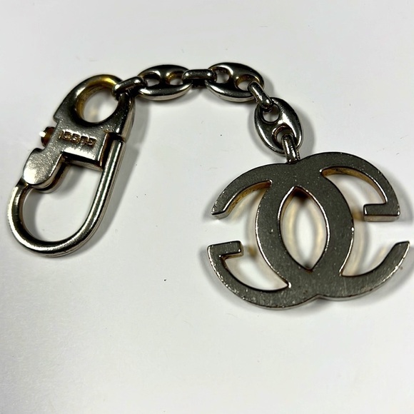 Gucci Authentic Metal Chain Link Keychain - Picture 1 of 7